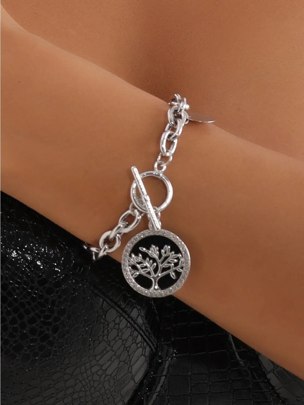 Vintage Style Silver Tree of Life Charm Jewelry Set in Black & Silver - NWOT